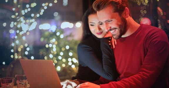 happy couple looking up the best antibiotic to treat chlamydia