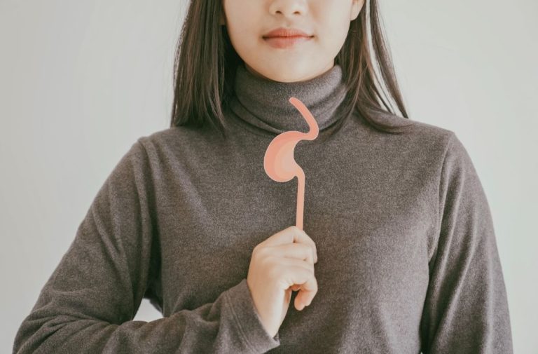 Heartburn vs Acid Reflux: What’s the Difference?